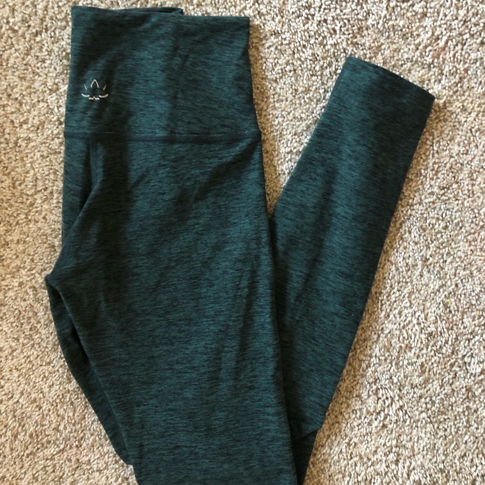 Beyond yoga leggings
